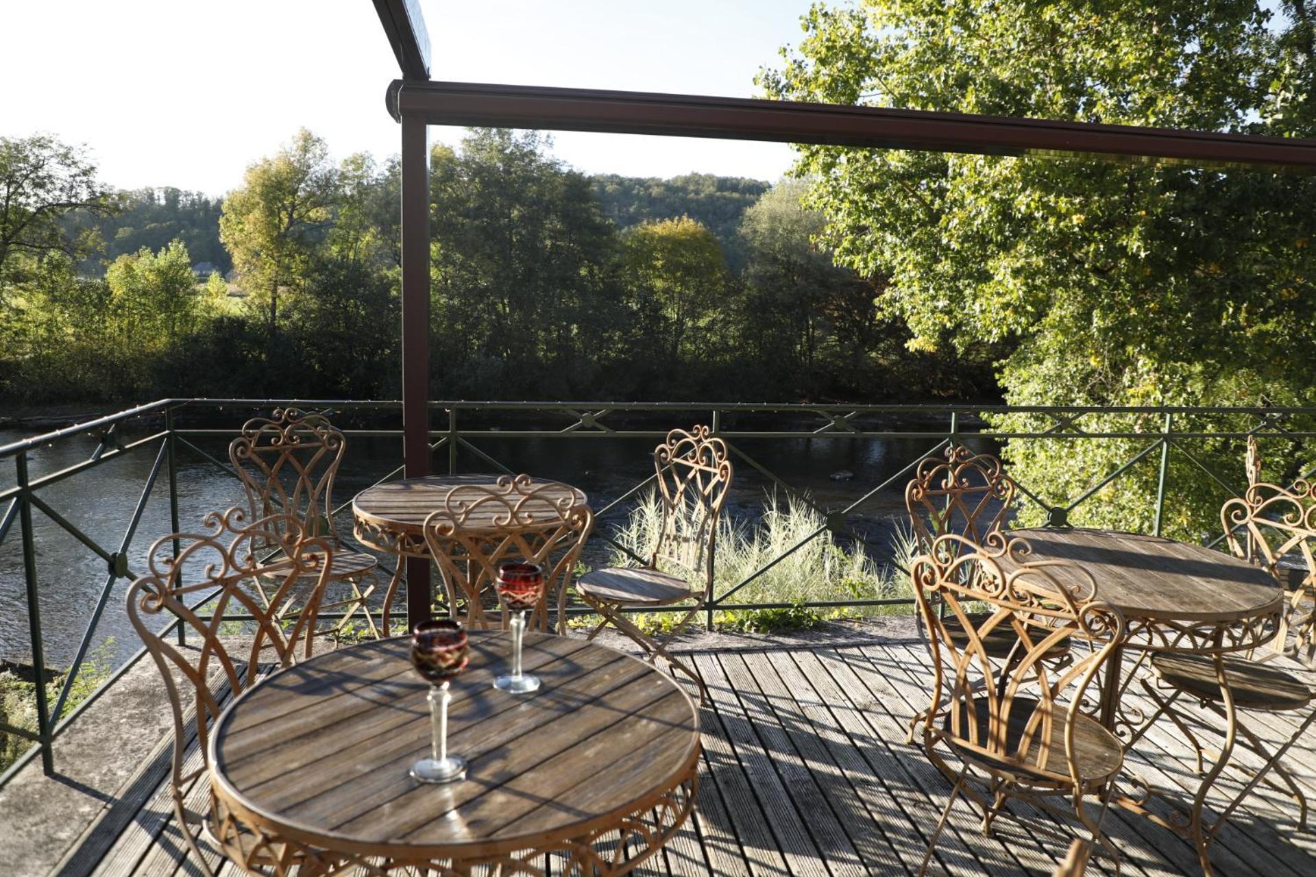 French Correze Moulin Bleu Hotel Saint-Pantaleon-de-Larche Luaran gambar