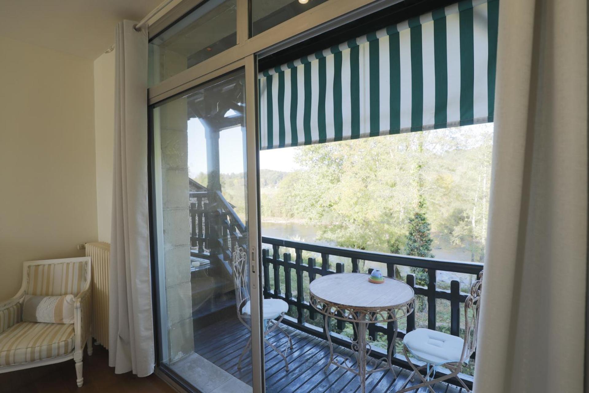 French Correze Moulin Bleu Hotel Saint-Pantaleon-de-Larche Luaran gambar
