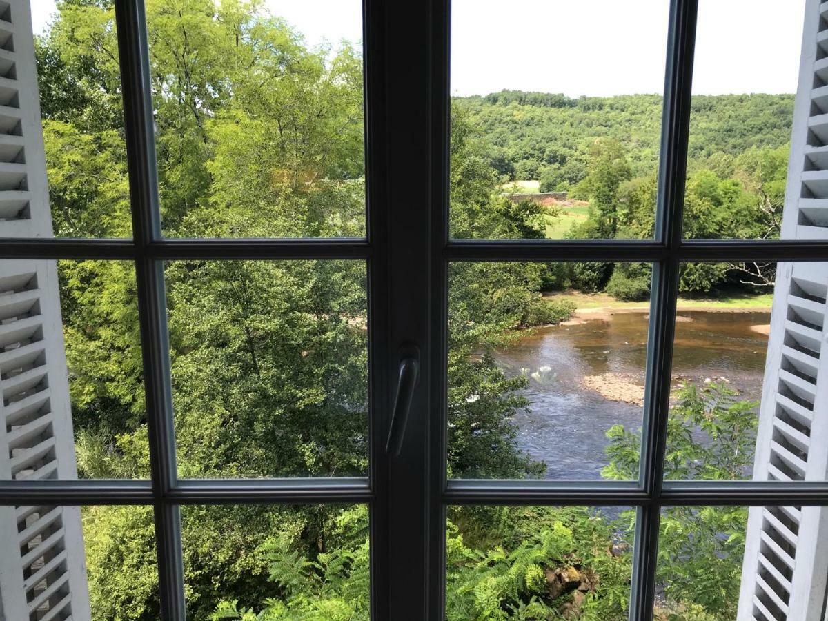 French Correze Moulin Bleu Hotel Saint-Pantaleon-de-Larche Luaran gambar